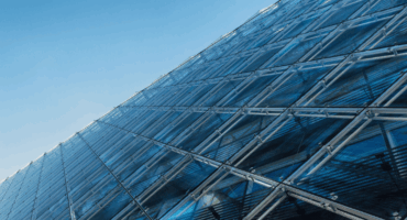 How to Choose a Flat Glass Supplier for Your Professional Projects?